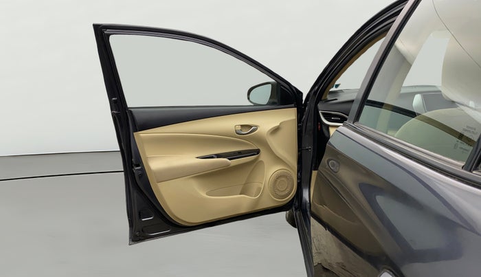 2018 Toyota YARIS G CVT, Petrol, Automatic, 79,292 km, LHS Front Door