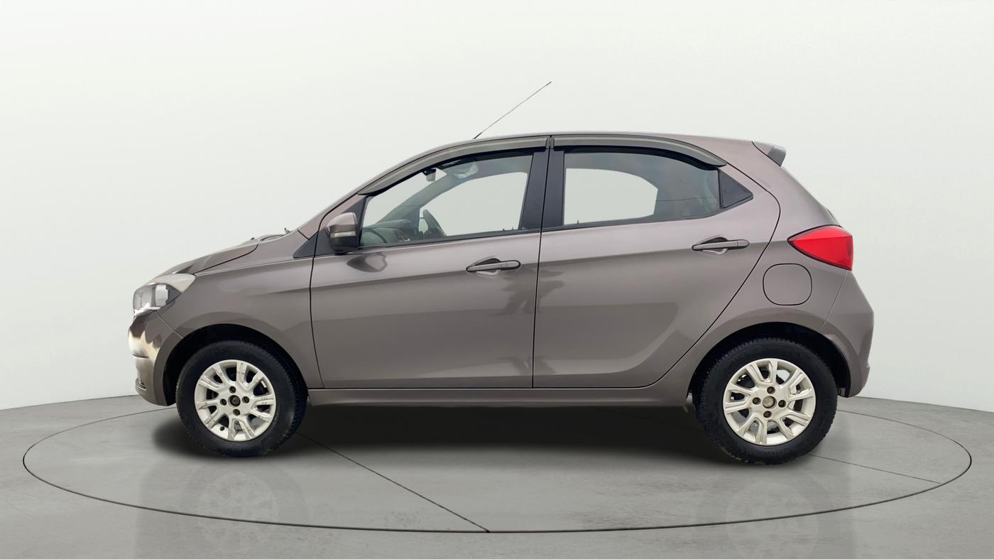 2016 Tata Tiago XZ PETROL, Petrol, Manual, 38,322 km, Left Side