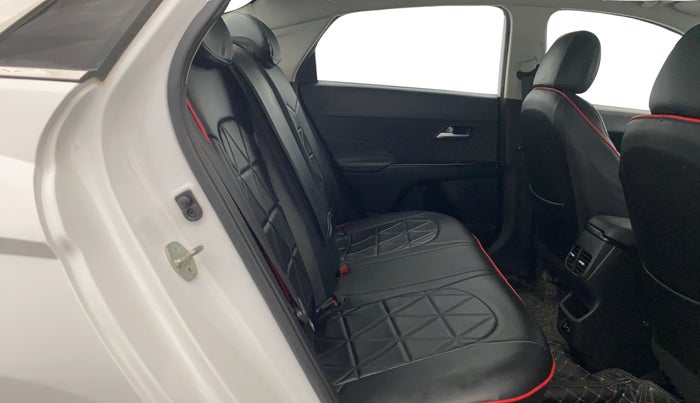 2023 Hyundai Verna 1.5 TURBO GDI MT SX, Petrol, Manual, 24,812 km, Right Side Rear Door Cabin