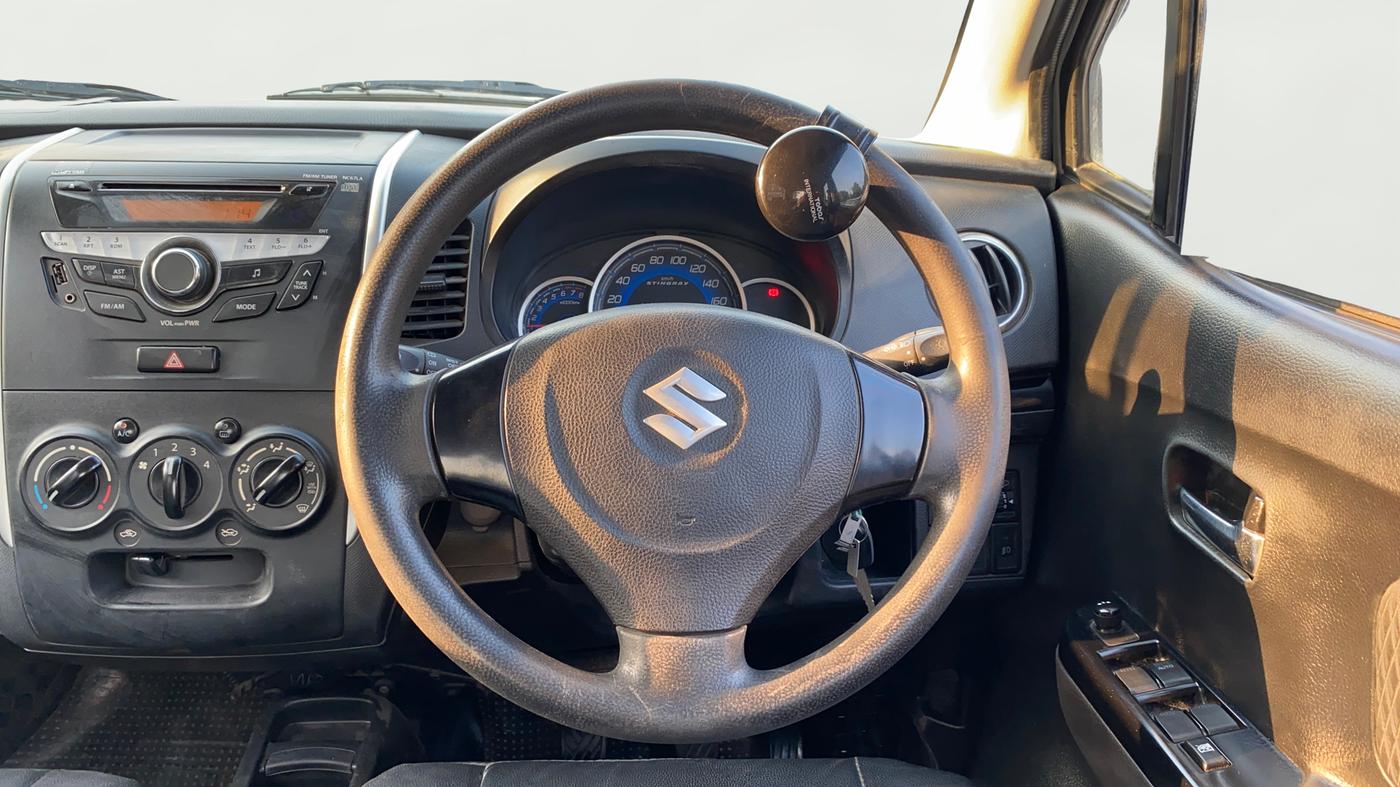 2014 Maruti Wagon R Stingray VXI, Petrol, Manual, 59,186 km, Steering Wheel Close Up