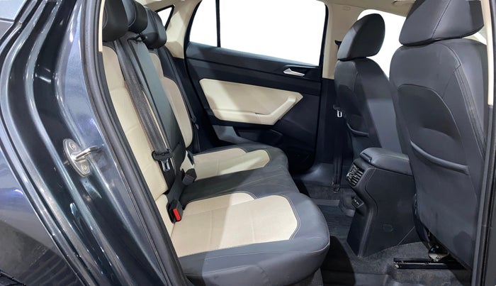 2022 Volkswagen VIRTUS TOPLINE TSI 1.0 AT, Petrol, Automatic, 16,917 km, Right Side Rear Door Cabin