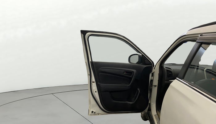 2022 Maruti Vitara Brezza VXI, Petrol, Manual, 32,627 km, LHS Front Door