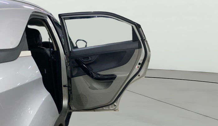 2018 Tata NEXON XT DIESEL, Diesel, Manual, 70,648 km, RHS Rear Door