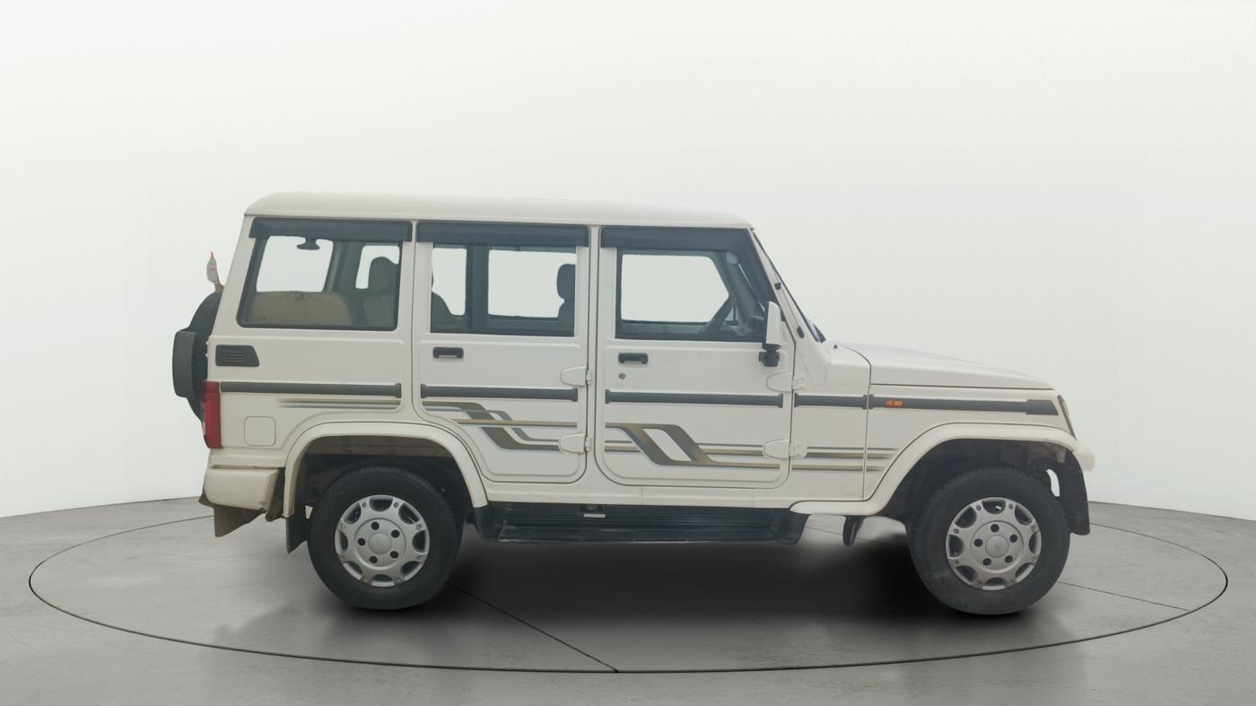 2022 Mahindra Bolero B6 (O), Diesel, Manual, 87,372 km, Right Side View