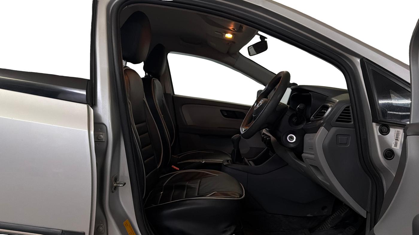 2020 Tata ALTROZ XM PETROL, Petrol, Manual, 52,569 km, Right Side Front Door Cabin