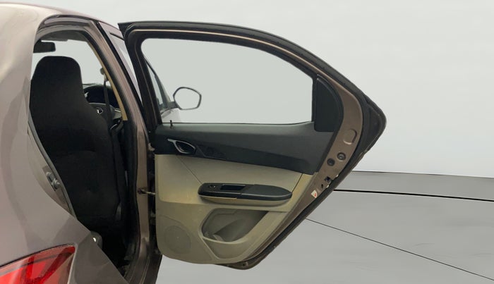 2016 Tata Tiago XT PETROL, Petrol, Manual, 99,935 km, RHS Rear Door