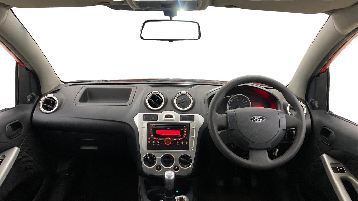 2013 Ford Figo ZXI 1.2 PETROL, Petrol, Manual, 25,619 km, Dashboard