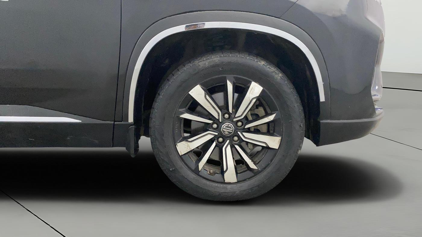 2020 MG HECTOR PLUS SHARP 2.0 DIESEL TURBO MT 6-STR, Diesel, Manual, 65,383 km, Right Front Wheel
