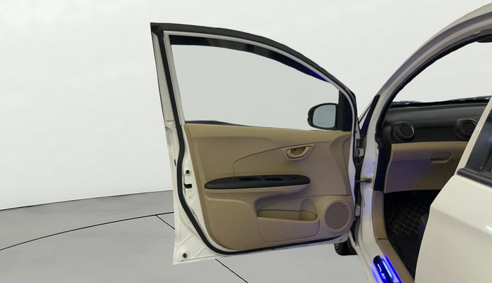 2015 Honda Amaze 1.2L I-VTEC S, Petrol, Manual, 1,22,963 km, LHS Front Door