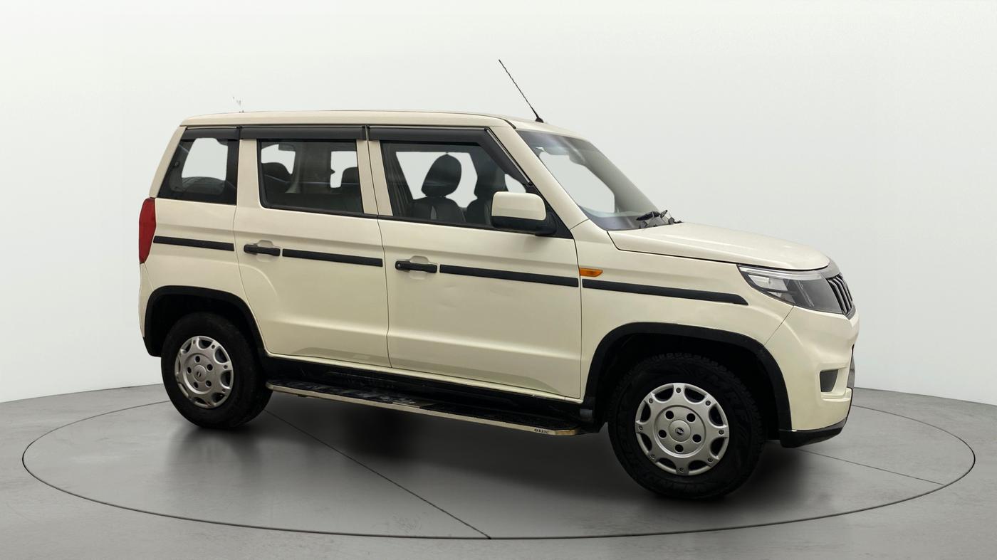 2023 Mahindra BOLERO NEO N 8, Diesel, Manual, 1,32,564 km, Right Front Diagonal