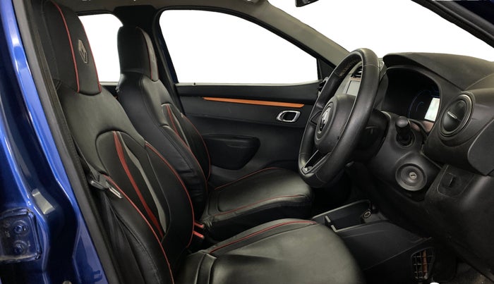 2019 Renault Kwid CLIMBER 1.0 AMT (O), Petrol, Automatic, 41,954 km, Right Side Front Door Cabin