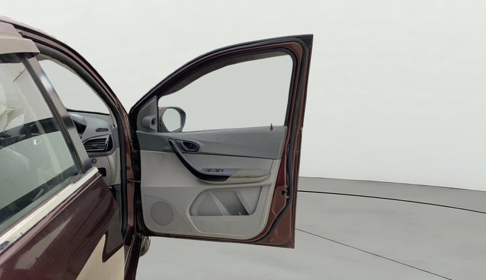 2020 Tata TIGOR XZ PETROL, CNG, Manual, 51,363 km, RHS Front Door