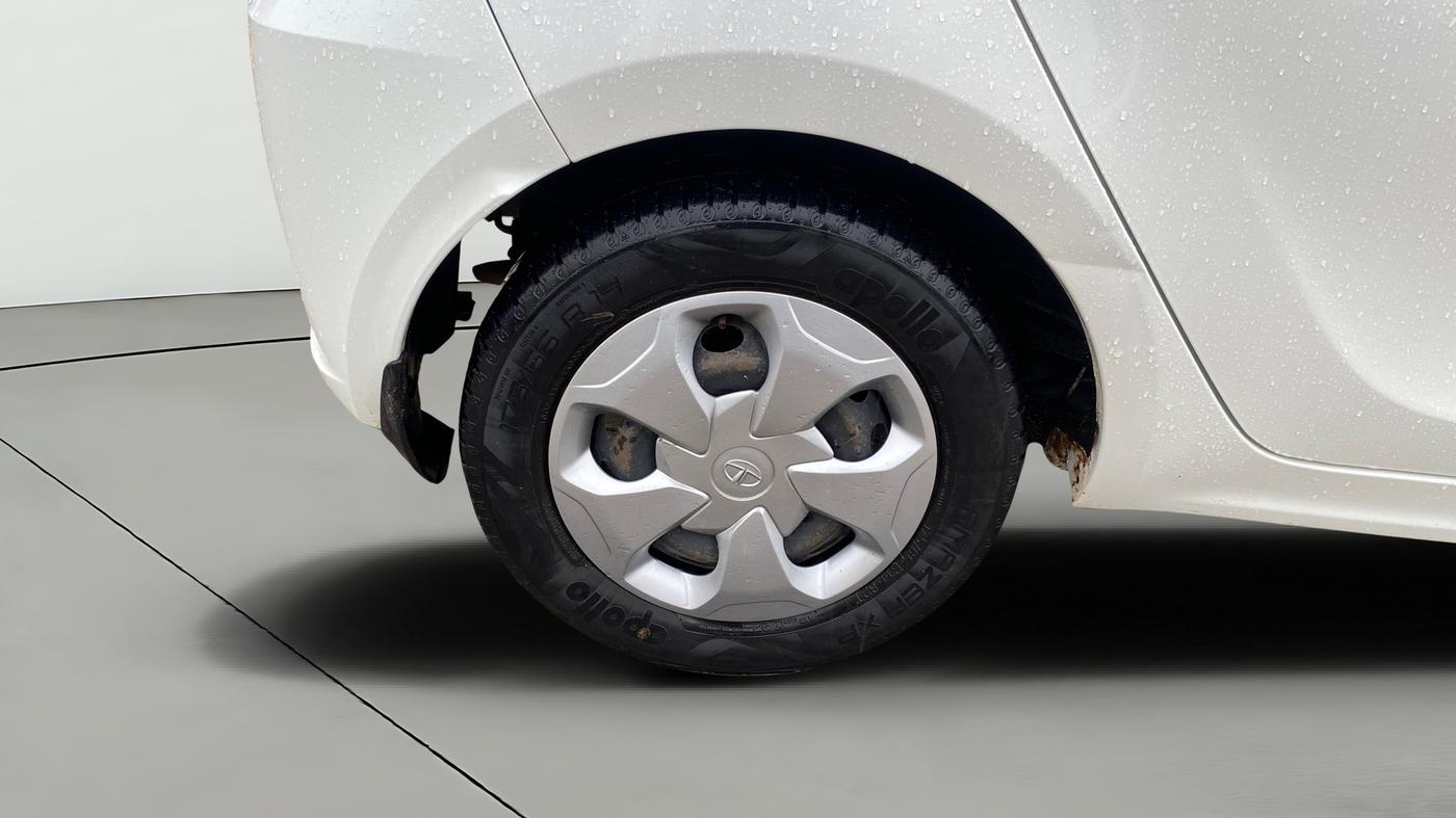 2021 Tata Tiago XT PETROL, Petrol, Manual, 38,345 km, Right Rear Wheel