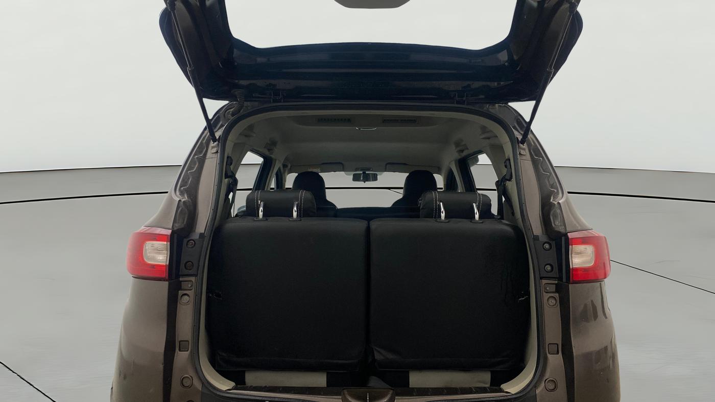 2022 Renault TRIBER RXT, Petrol, Manual, 30,357 km, Boot Open Zoomed View