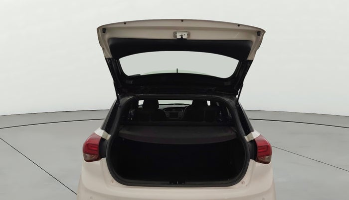 2018 Hyundai Elite i20 ASTA 1.2 DUAL TONE, Petrol, Manual, 53,566 km, Boot Door Open