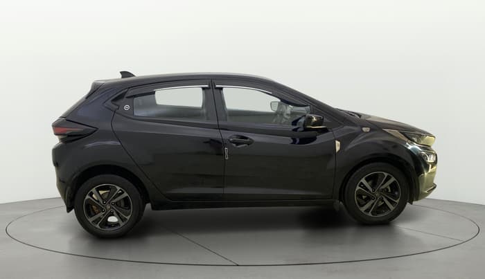2023 Tata ALTROZ  XZ PLUS (S) , Diesel, Manual, 66,682 km, Right Side View
