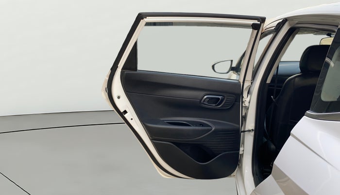 2023 Hyundai NEW I20 SPORTZ 1.2 MT, Petrol, Manual, 27,650 km, LHS Rear Door