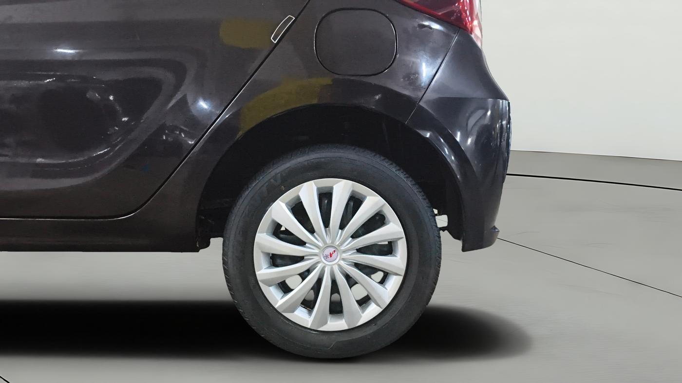 2023 Tata Tiago XZ PLUS CNG, CNG, Manual, 37,636 km, Left Rear Wheel