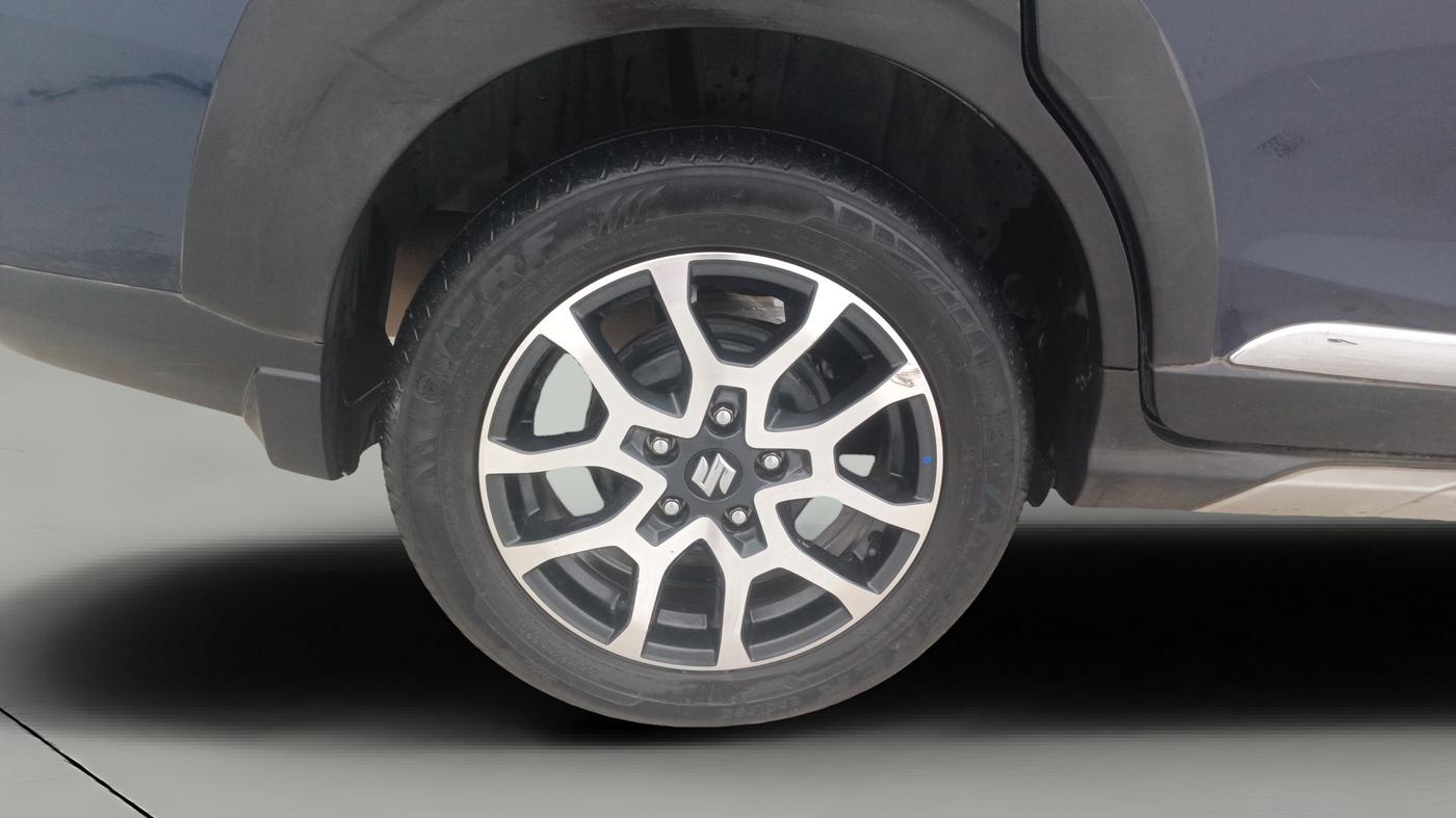 2022 Maruti XL6 ALPHA MT, Petrol, Manual, 47,450 km, Right Rear Wheel