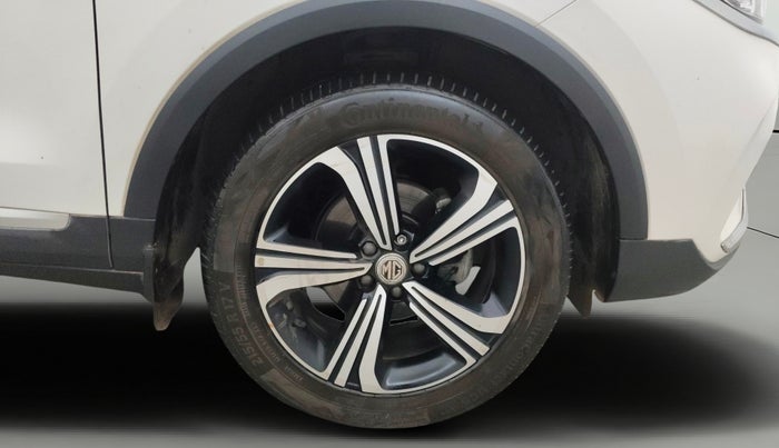 2022 MG ASTOR SHARP 1.5 MT, Petrol, Manual, 10,118 km, Right Front Wheel