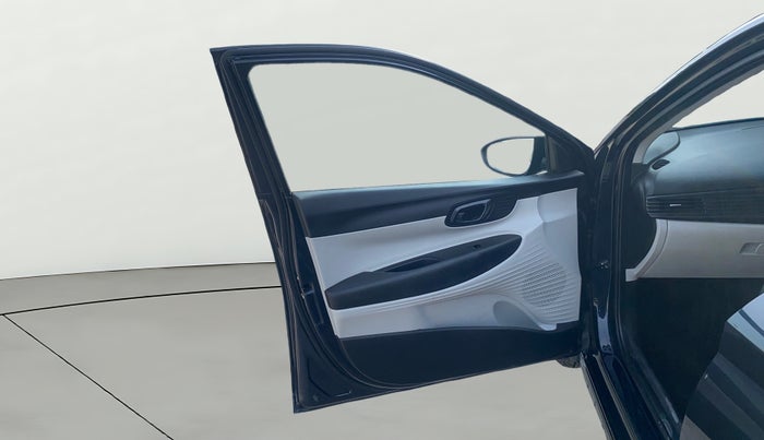 2023 Hyundai NEW I20 SPORTZ 1.2 IVT, Petrol, Automatic, 16,457 km, LHS Front Door