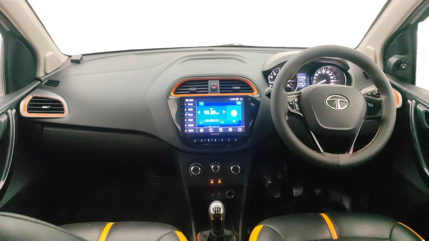 2018 Tata TIAGO NRG PETROL, Petrol, Manual, 61,541 km, Dashboard