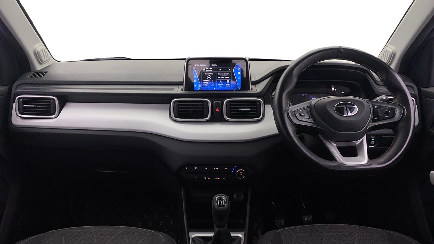 2024 Tata PUNCH Accomplished Dazzle Sunroof, Petrol, Manual, 27,374 km, Dashboard