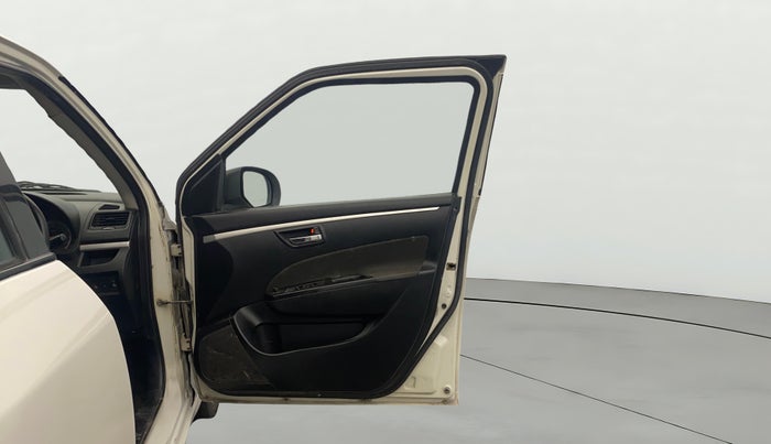 2013 Maruti Swift VXI, Petrol, Manual, 57,655 km, RHS Front Door