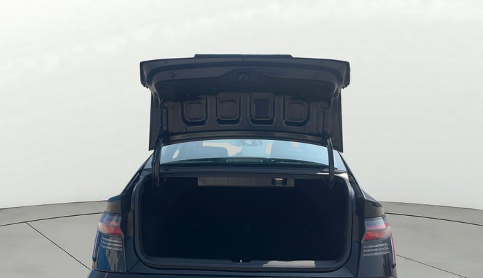 2023 Hyundai Verna SX (O) 1.5 TURBO PETROL DCT, Petrol, Automatic, 40,479 km, Boot Door Open