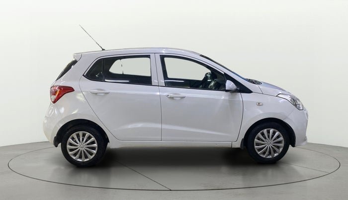 2018 Hyundai Grand i10 MAGNA AT 1.2 KAPPA VTVT, Petrol, Automatic, 31,314 km, Right Side View