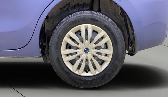 2018 Maruti Dzire VXI AMT, CNG, Automatic, 94,703 km, Left Rear Wheel