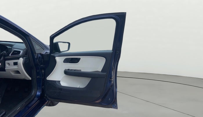 2024 Tata ALTROZ XM PLUS PETROL, Petrol, Manual, 8,236 km, RHS Front Door