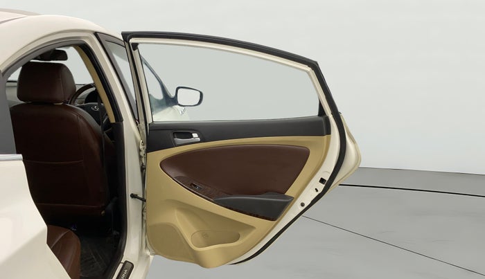 2015 Hyundai Verna FLUIDIC 4S 1.6 VTVT S(O), Petrol, Manual, 71,982 km, RHS Rear Door