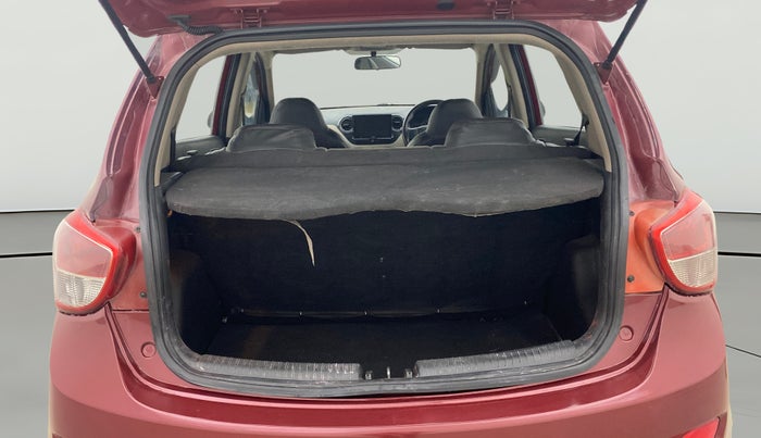 2015 Hyundai Grand i10 MAGNA 1.1 CRDI, Diesel, Manual, 62,288 km, Boot Open Zoomed View