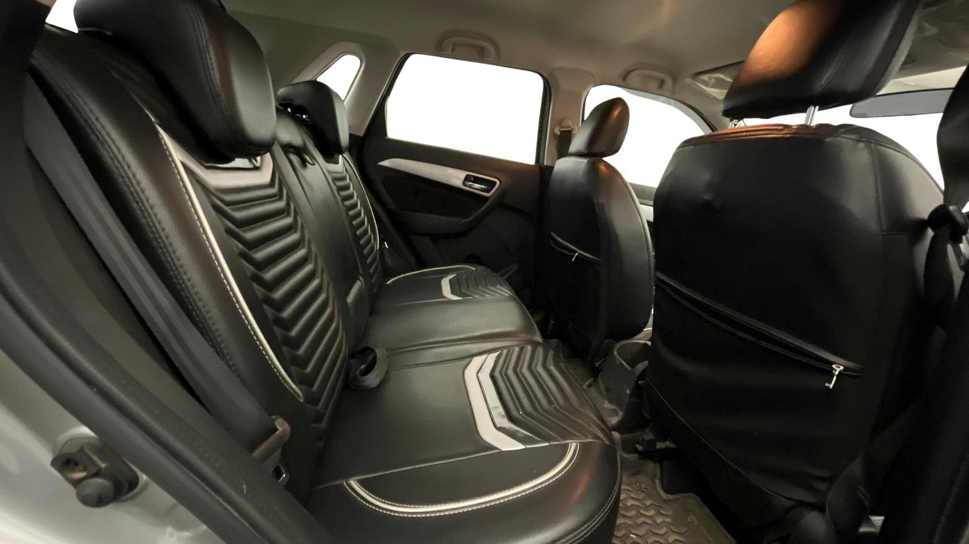 2022 Maruti BREZZA ZXI, Petrol, Manual, 43,949 km, Right Side Rear Door Cabin