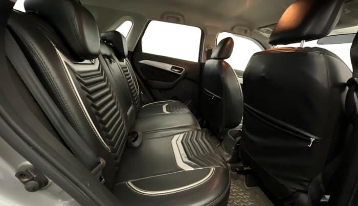 2022 Maruti BREZZA ZXI, Petrol, Manual, 43,949 km, Right Side Rear Door Cabin