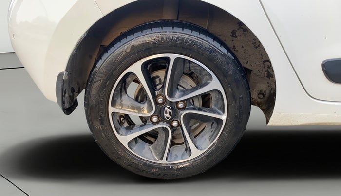 2018 Hyundai Grand i10 SPORTZ AT 1.2 KAPPA VTVT, Petrol, Automatic, 52,711 km, Right Rear Wheel