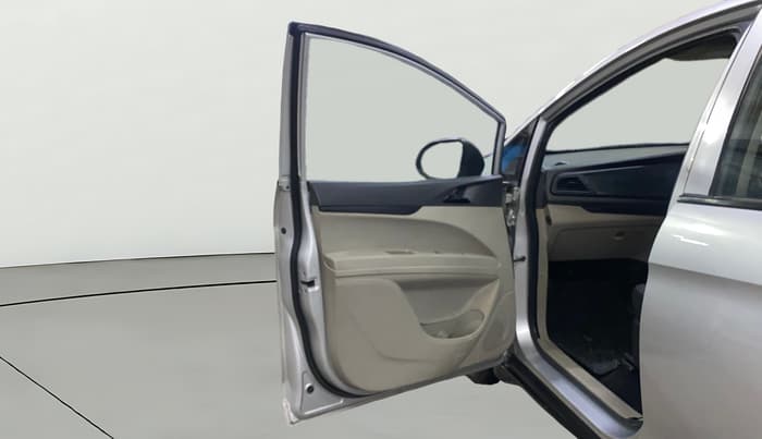 2018 Mahindra MARAZZO M2 7STR, Diesel, Manual, 1,04,829 km, LHS Front Door