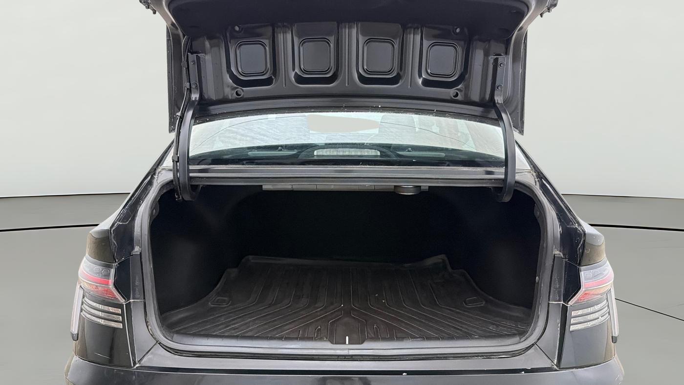 2023 Hyundai Verna SX (O) 1.5 TURBO PETROL DCT, Petrol, Automatic, 13,790 km, Boot Open Zoomed View
