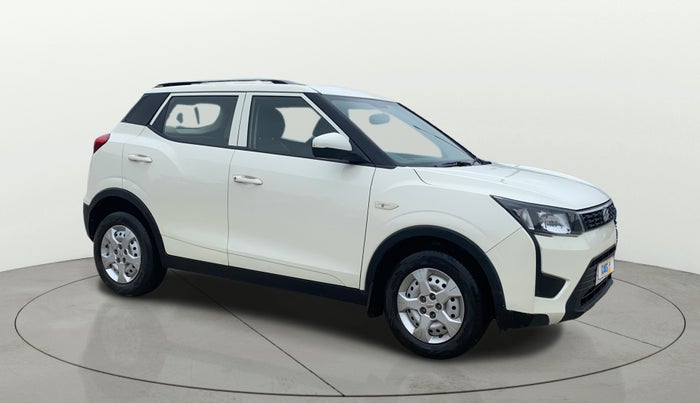 2021 Mahindra XUV300 W4 1.2 PETROL, Petrol, Manual, 26,985 km, SRP