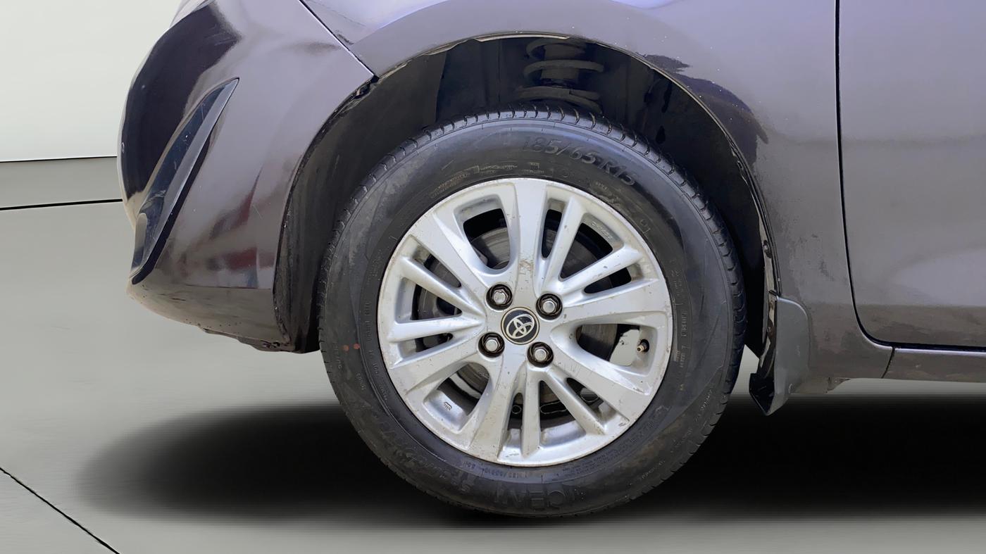 2018 Toyota YARIS V CVT, Petrol, Automatic, 62,645 km, Left Front Wheel