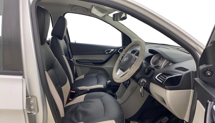 2016 Tata Tiago XZ PETROL, Petrol, Manual, 40,949 km, Right Side Front Door Cabin