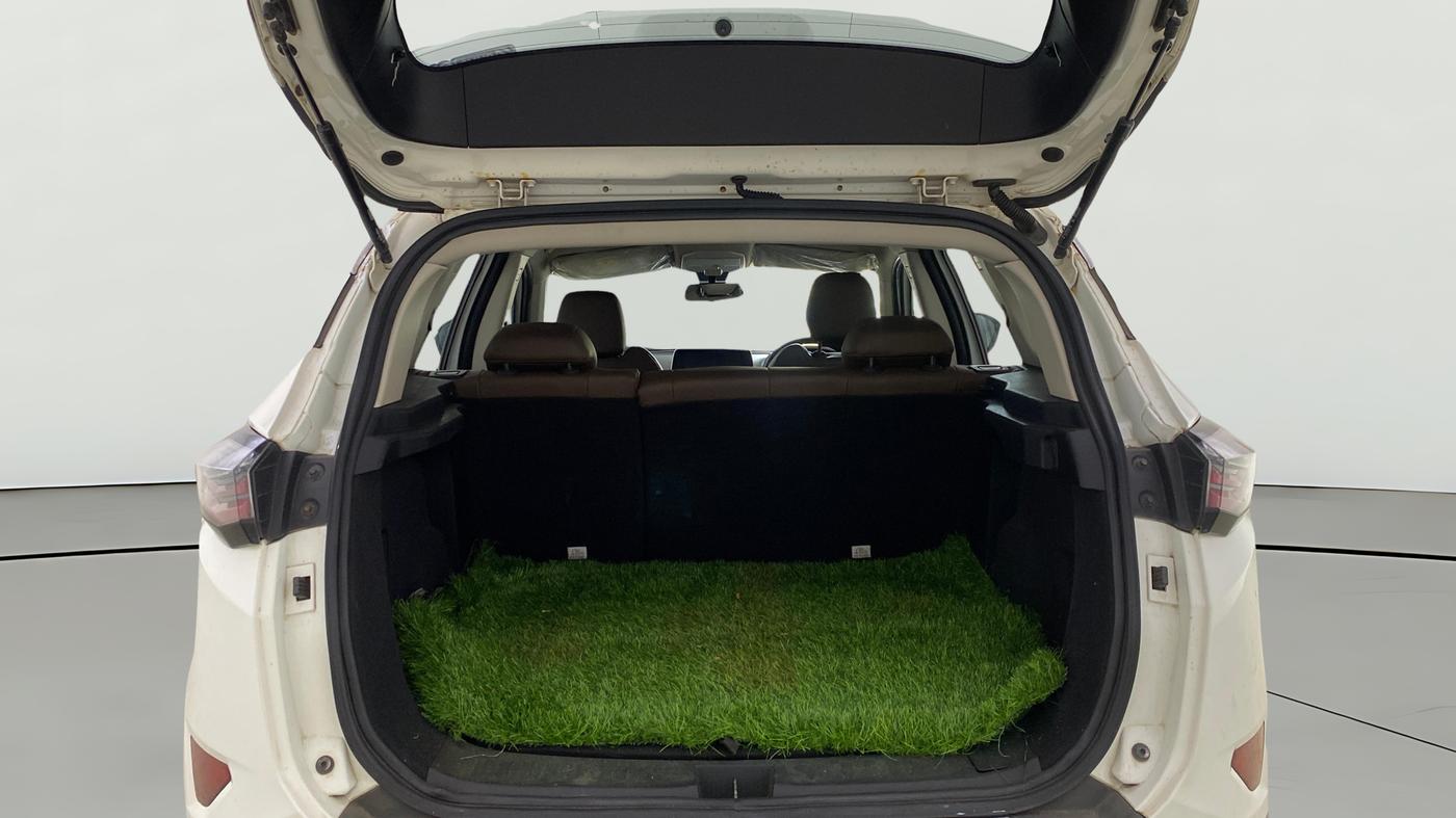 2019 Tata Harrier XZ 2.0L, Diesel, Manual, 71,732 km, Boot Open Zoomed View