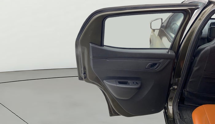 2022 Renault Kwid RXT 1.0 (O), Petrol, Manual, 16,531 km, LHS Rear Door