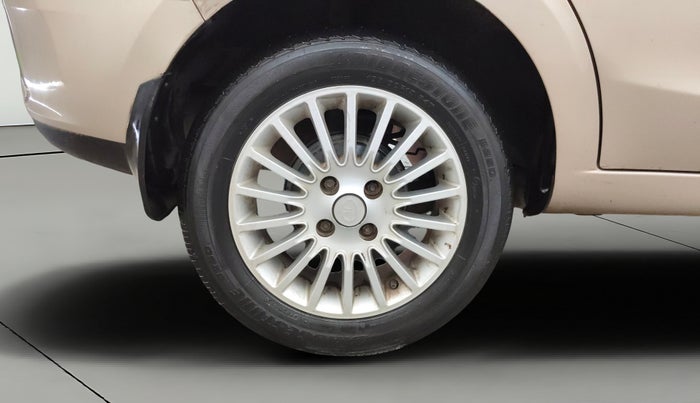 2015 Tata Zest XT PETROL, Petrol, Manual, 63,543 km, Right Rear Wheel