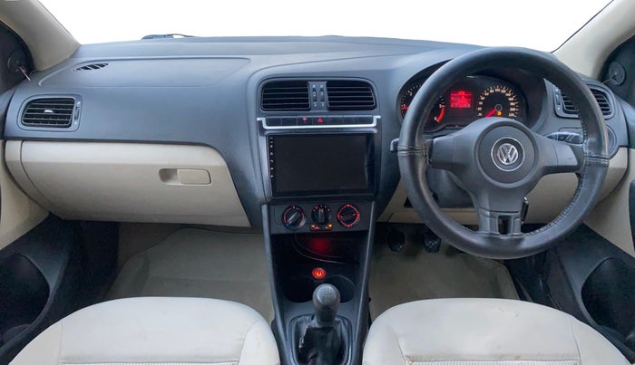 2013 Volkswagen Polo COMFORTLINE 1.2L, Diesel, Manual, 72,951 km, Dashboard