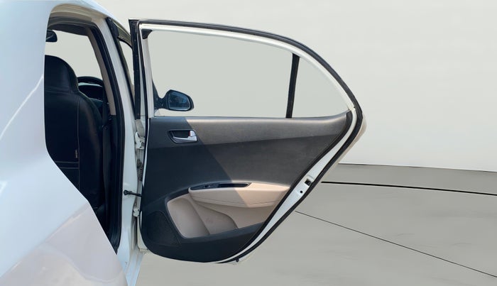 2016 Hyundai Xcent S 1.2, Petrol, Manual, 88,125 km, RHS Rear Door