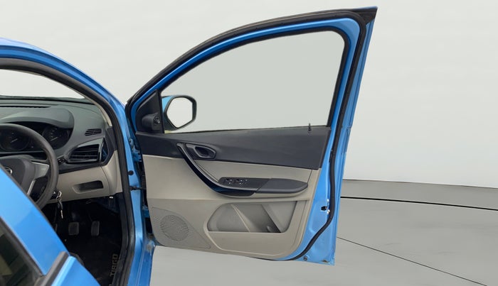 2017 Tata Tiago XT PETROL, Petrol, Manual, 26,307 km, RHS Front Door