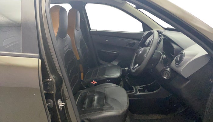 2017 Renault Kwid RXT 1.0, Petrol, Manual, 78,833 km, Right Side Front Door Cabin