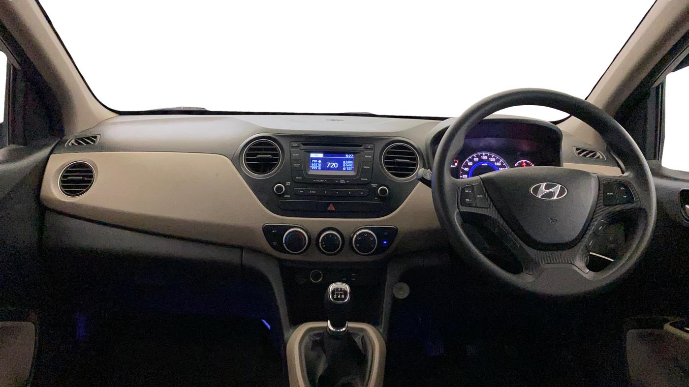 2015 Hyundai Grand i10 SPORTZ 1.2 KAPPA VTVT, Petrol, Manual, 55,260 km, Dashboard